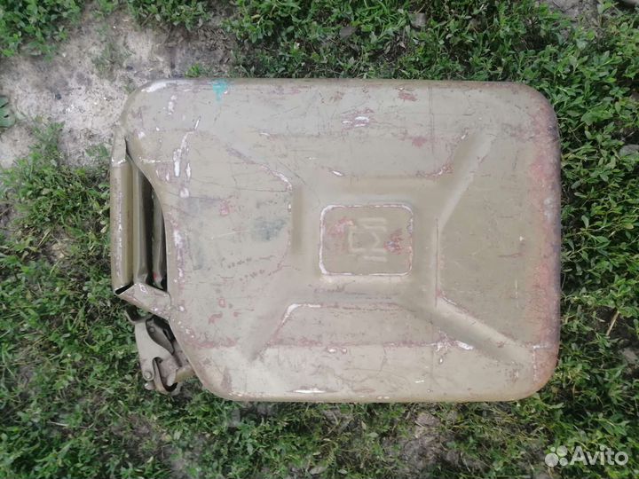 Канистра металлическая на 20л