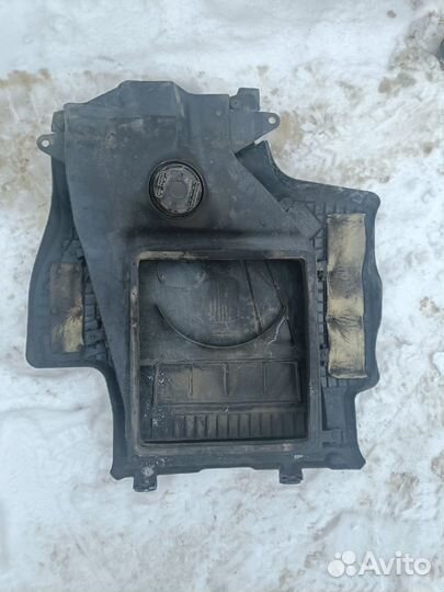 Крышка двс декоративная Mazda cx7 2.3 турбо