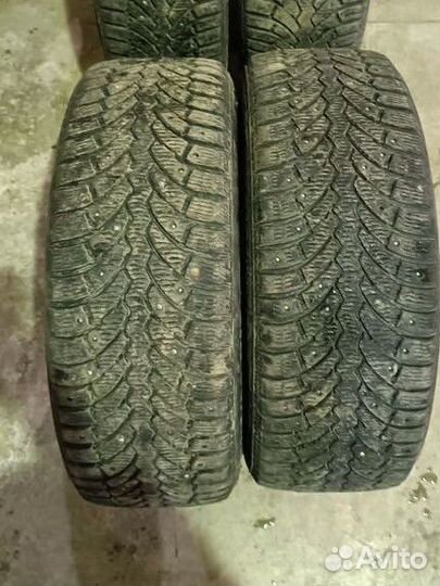 Pirelli Formula Ice 215/50 R17 95T