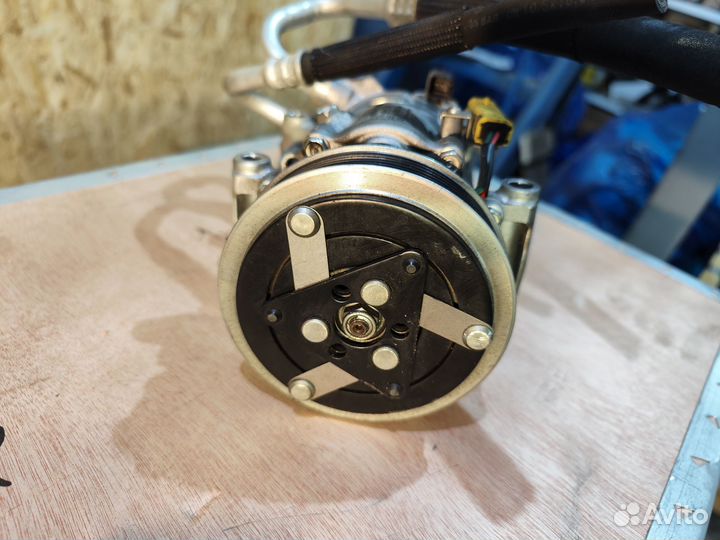 Компрессор кондиционера Peugeot / Citroen EP6 5FW