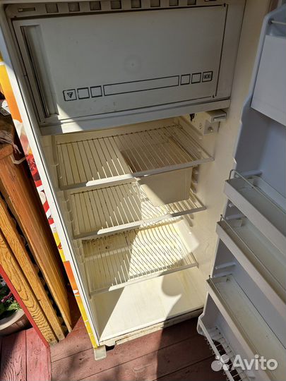 Холодильник Полюс