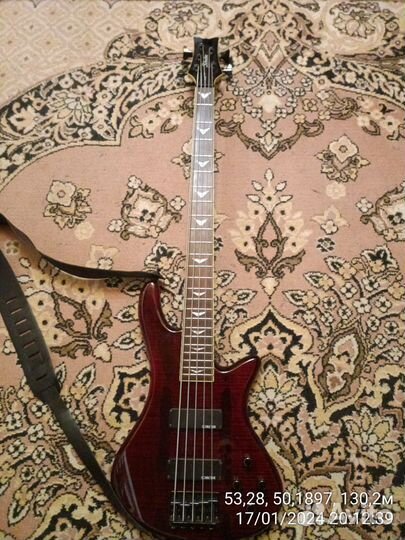 Schecter stiletto extreme 5 струн Бас гитара