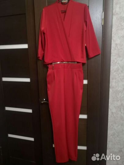 Комбинезон женский