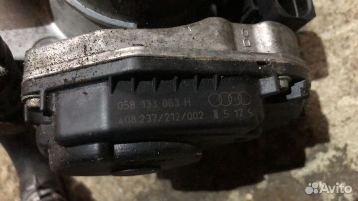 Дроссельная заслонка Volkswagen Passat B5