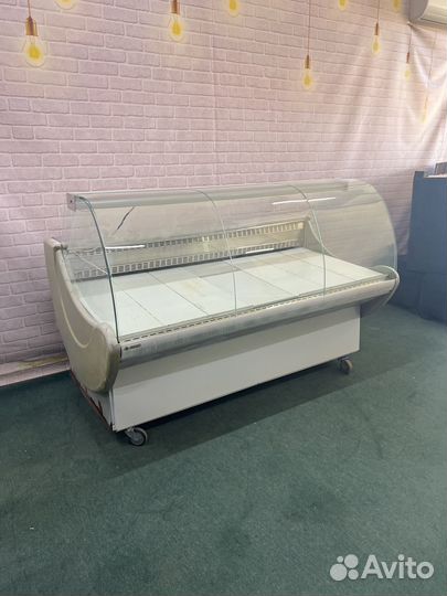Холодильная витрина бу