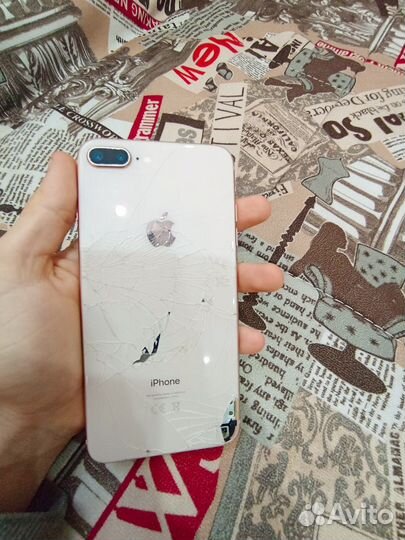 iPhone 8 Plus, 64 ГБ