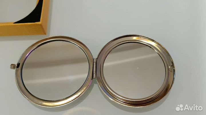 Зеркало карманное новое в упаковке
