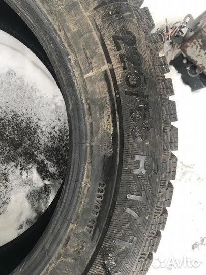 Gislaved Nord Frost 200 225/65 R17