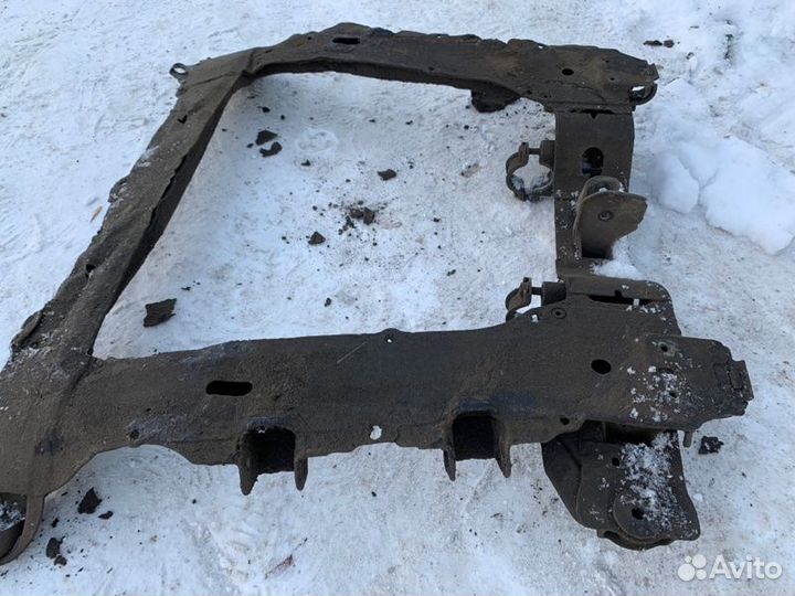 Балка подмоторная (подрамник) Renault Kangoo KC