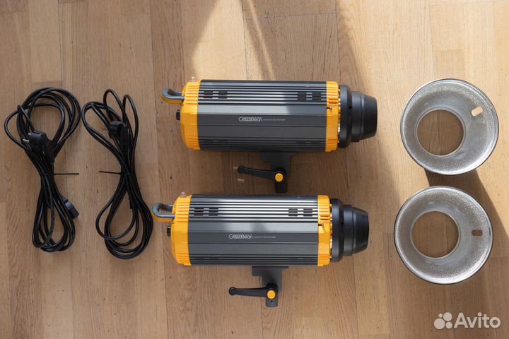 Осветитель GreenBean SunLight 200 ledx3 BW