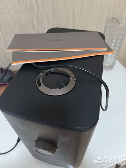 Увлажнитель воздуха Bork H 701