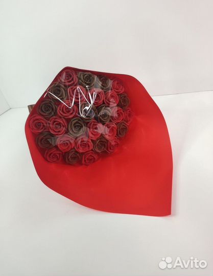 Букет из Белого и Молочного Шоколада - 29 Роз