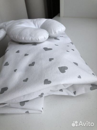 Простынь на резинке для круглой кроватки