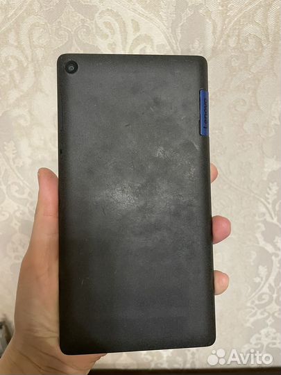Планшет Lenovo tab3 7