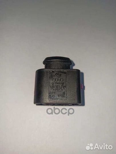 Кожух разъема 1J0973704 VAG