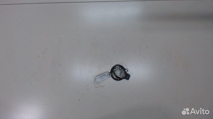 Датчик положения распредвала Volkswagen Touareg, 2