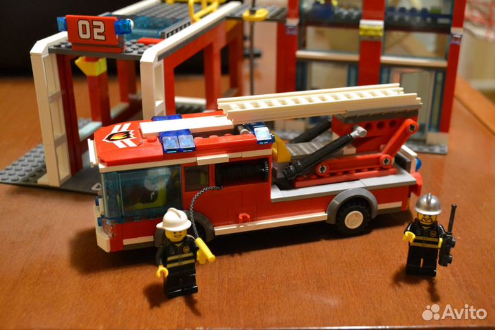 Lego city Пожарная станция 7208