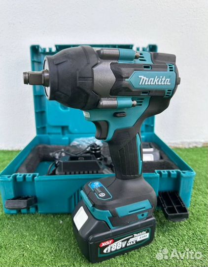 Гайковерт Makita 800нм