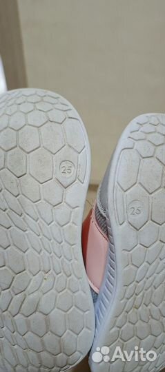 Кроссовки для девочки