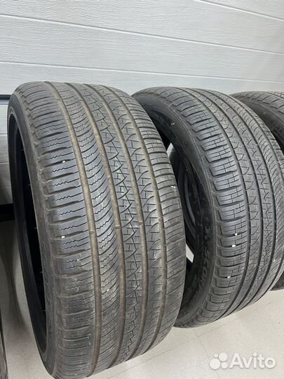 Pirelli Scorpion Zero 285/40 R22 110M