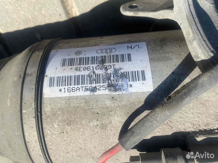 Пневмостойка передняя Audi A8 2007