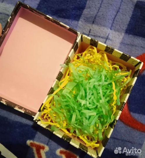Коробочка подарочная