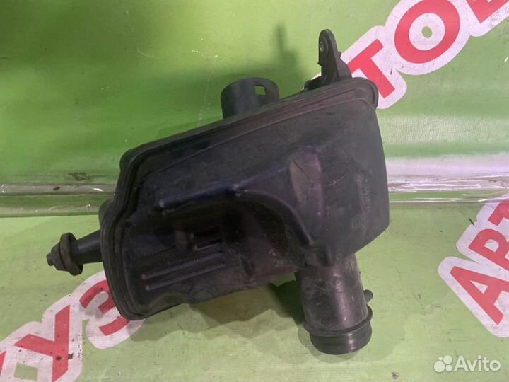 Корпус воздушного фильтра Nissan Qashqai J10