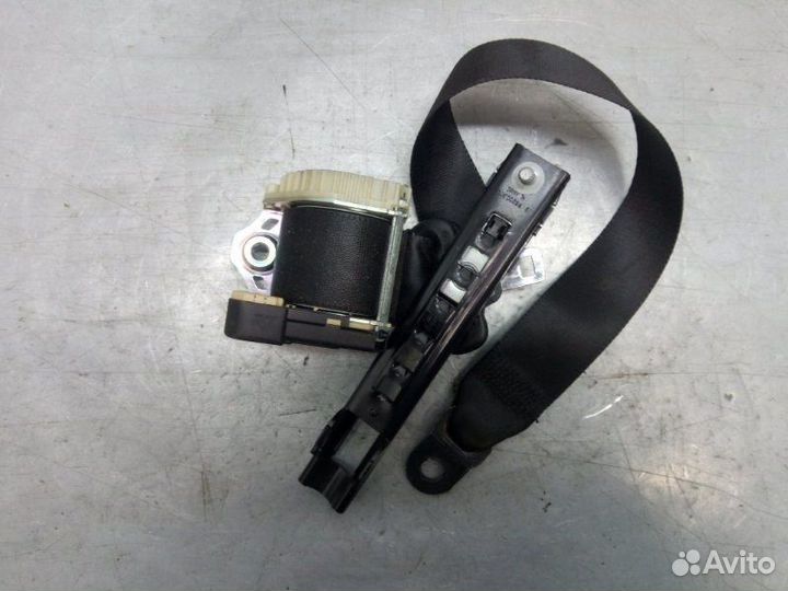 Ремень безопасности передний правый Ford Focus 2