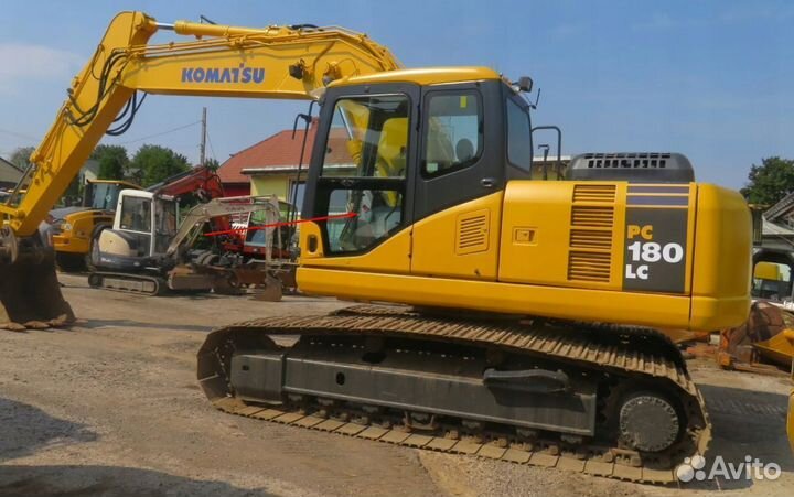 Стекло двери нижнее на экскаватор Komatsu PC180