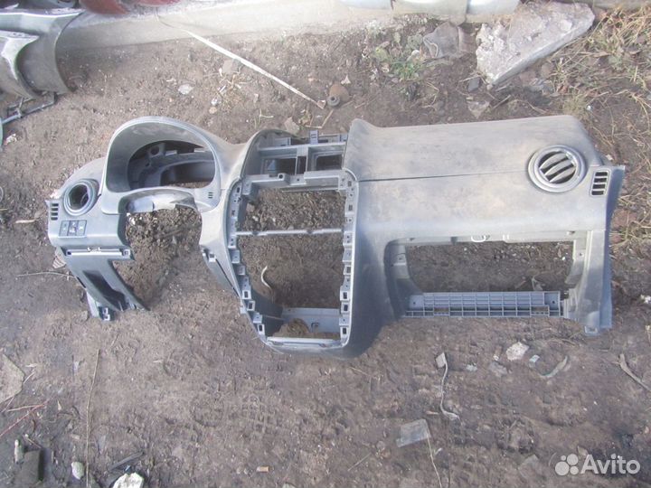 Торпедо панель передняя fiat sedici