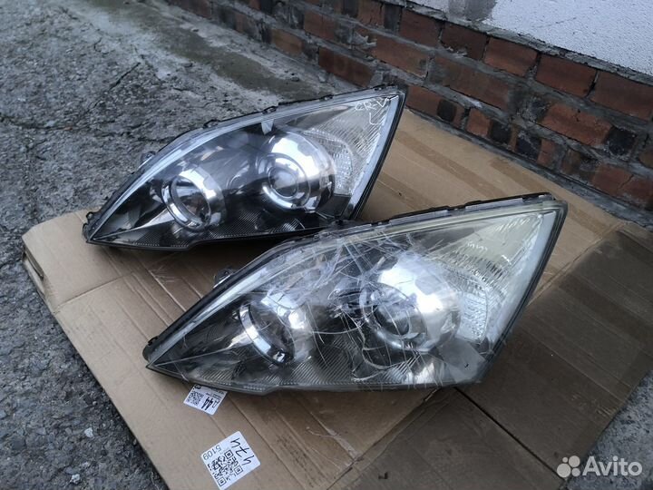 Фары Honda CR-V 3