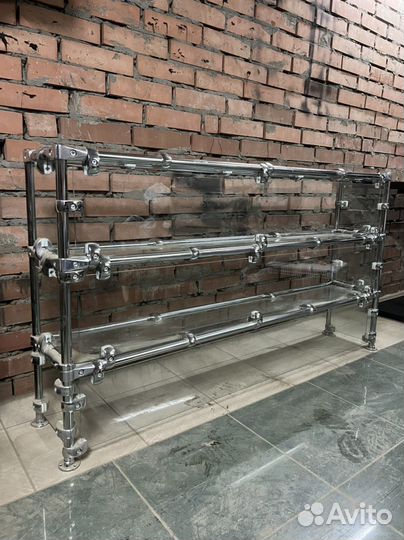 Стеклянная витрина