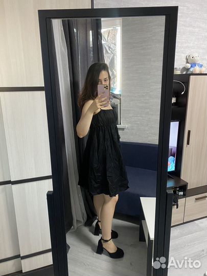 Вечернее черное платье