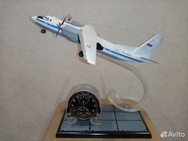 Модель самолёта ан 24, 1/48