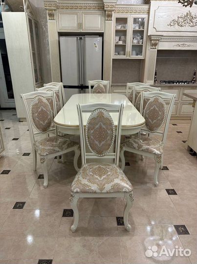 Стол со стульями в наличии\оплата при получении