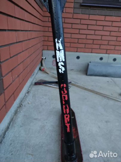 Трюковой самокат