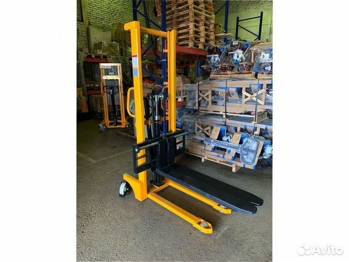 Штабелёр ручной