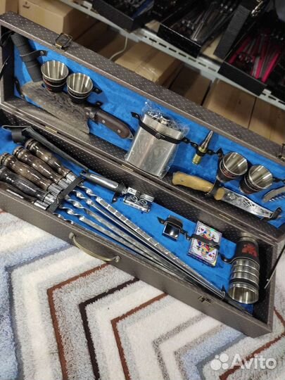 Подарочный набор в чемодане