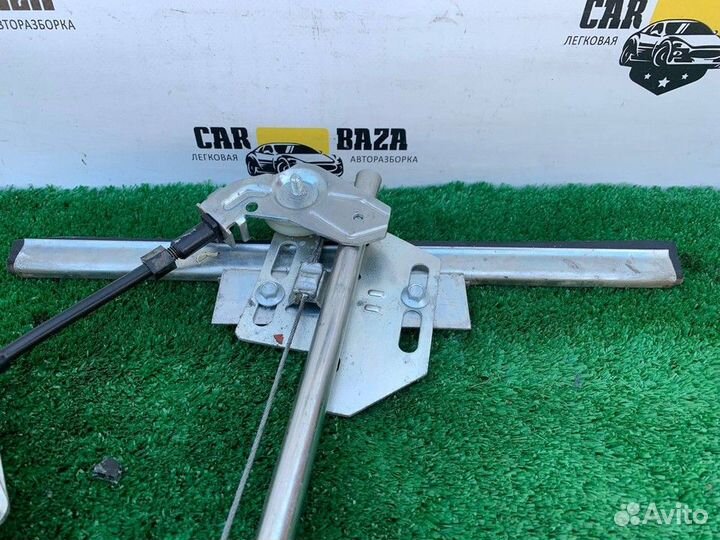 Стеклоподъемник задний правый R Chevrolet Niva