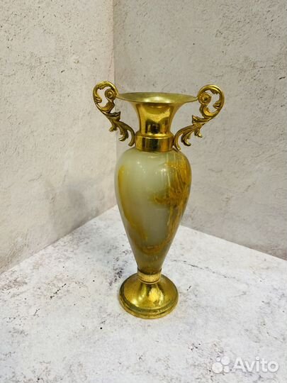 Ваза, оникс