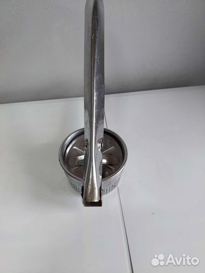 Подстаканник и соковыжималка