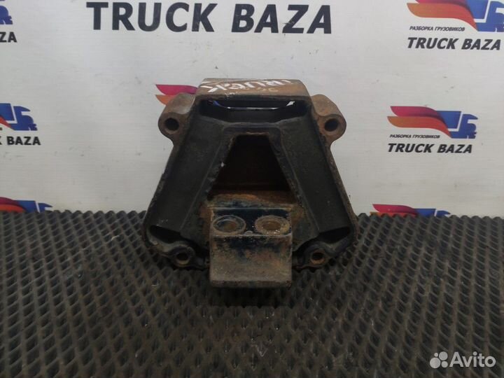 Подушка двигателя