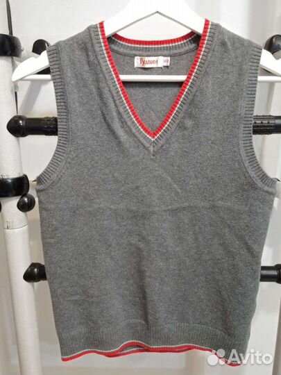 Жилетка для мальчика школьная