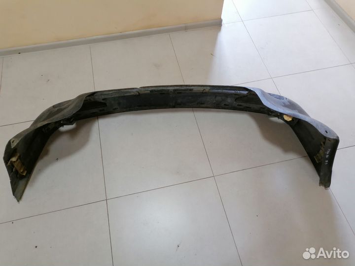 Бампер передний Audi 80 B3 1986-1991 дефект