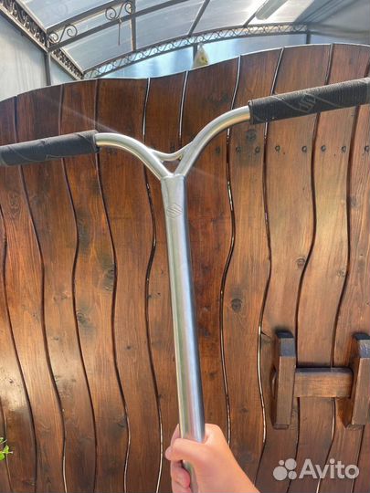 Титановый руль striker Tony Castillo