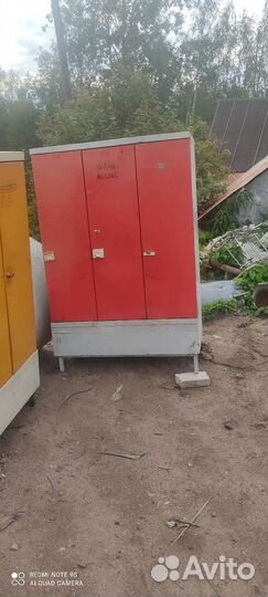Шкафы металлические в раздевалку