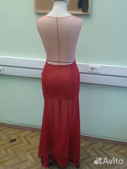 Швея принимает заказы на пошив одежды и ремонт