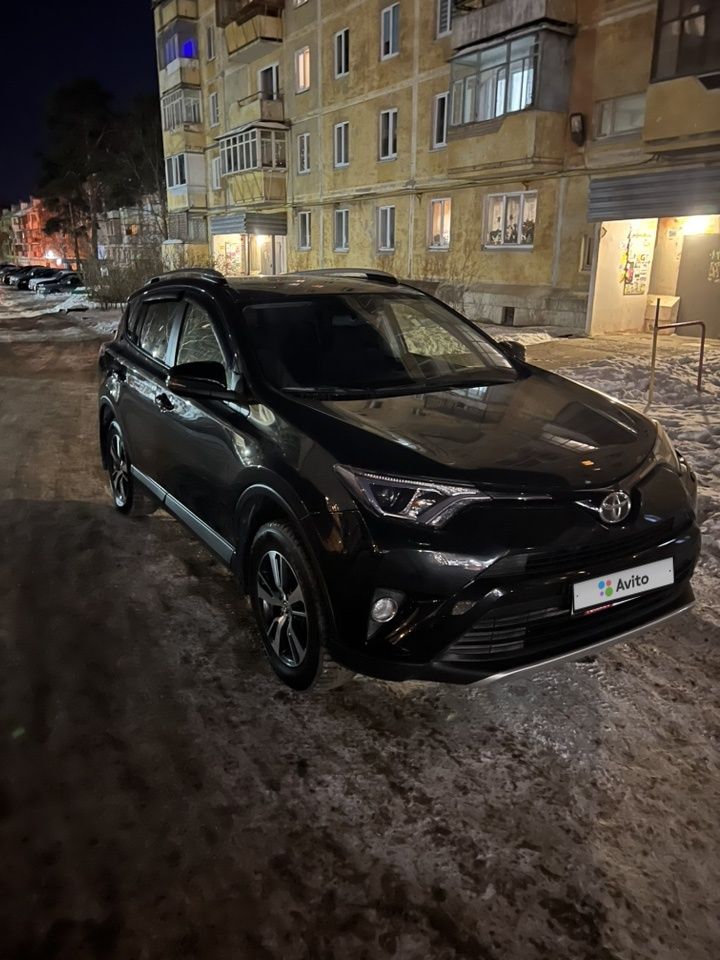Toyota RAV4: фото владельца