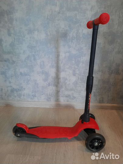 Самокат детский трехколесный