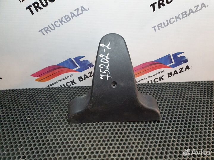 Крышка стойки зеркала Iveco Stralis